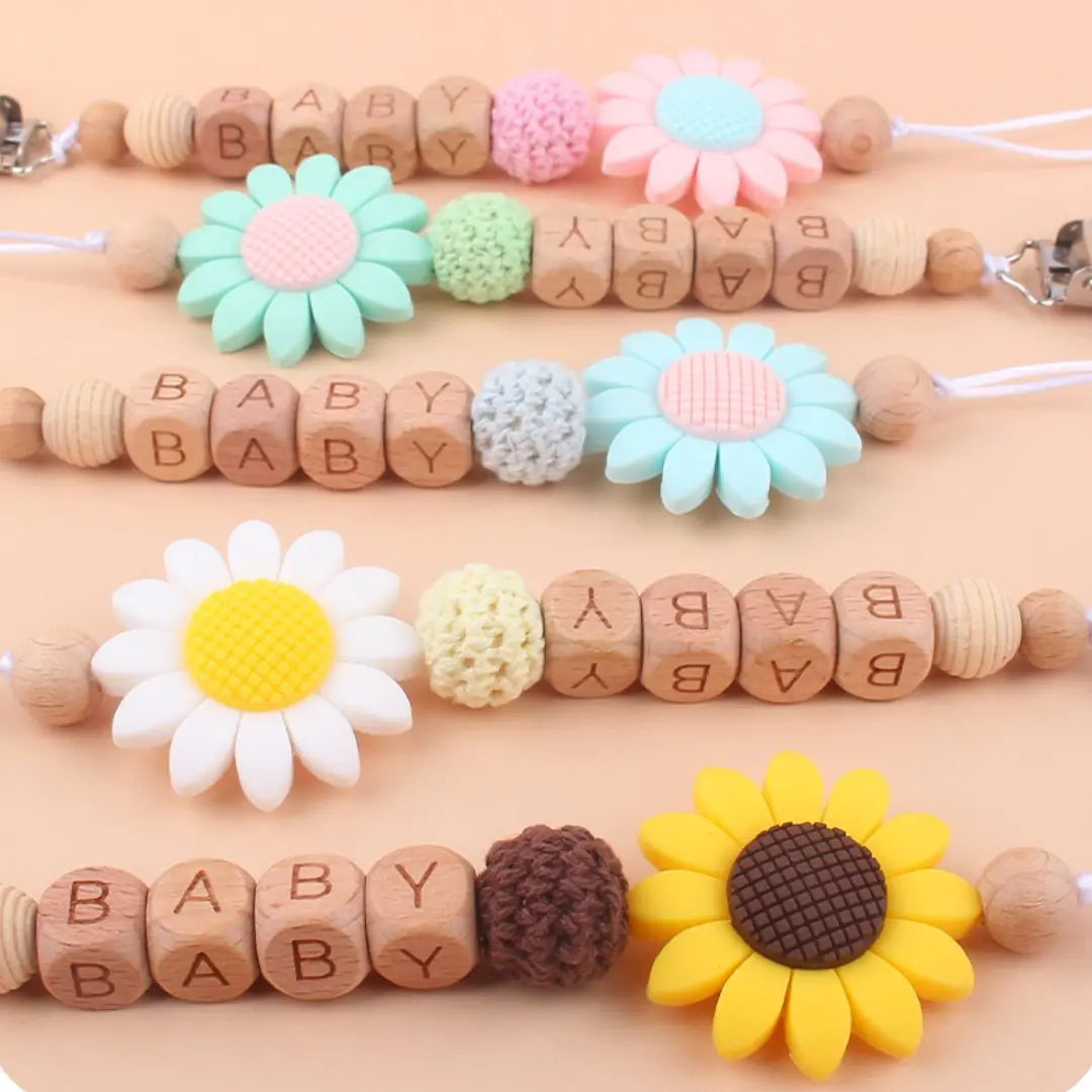 WoodCalm™ – Beech Pacifier Clip