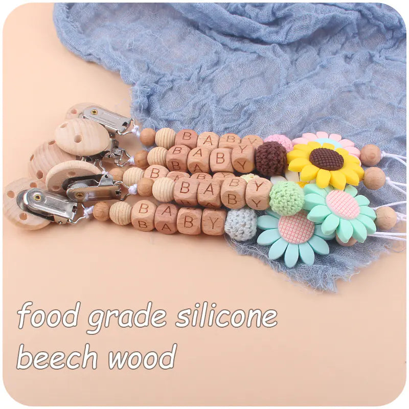 WoodCalm™ – Beech Pacifier Clip